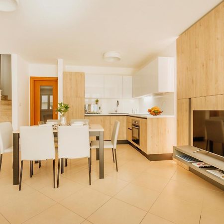 Supreme Apartment Bliss Умаг Экстерьер фото